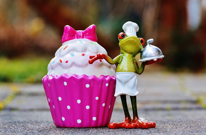 Magic Mirror Glazed Cake
